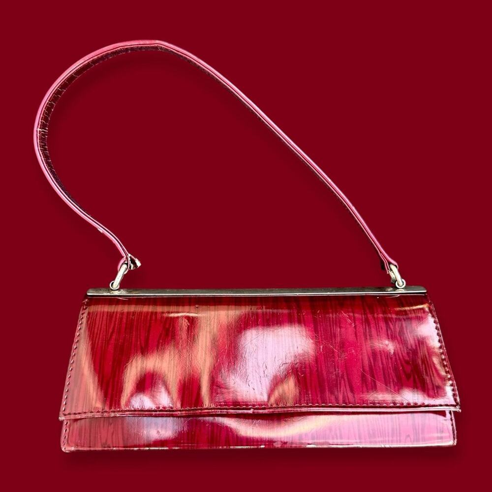 Red 90s Patent Shoulder Bag Wavy Texture Silver Hardware